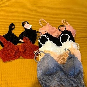 34 DD lace bras never worn 5 with padding and 2 without